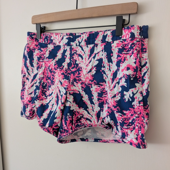Lilly Pulitzer Womens 6 Hazelle Stretch Shorts Pink Blue Preppy Vacation - Picture 3 of 6